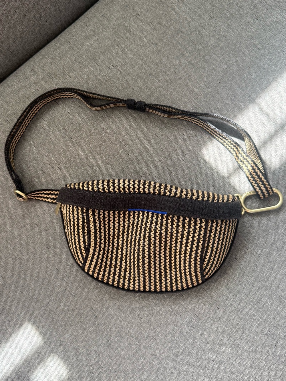 Rothy’s Striped Knit Belt Bag Crossbody Fanny Pack Black Beige Adjustable - Picture 1 of 8